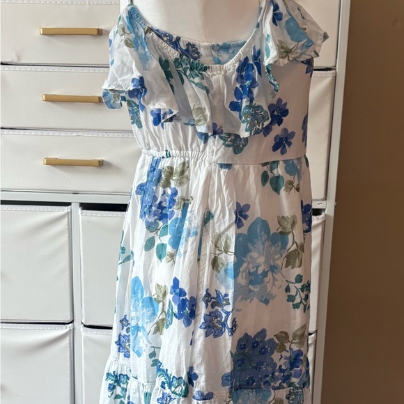 Abercrombie Kids Blue and White Sleeveless Sundress
Size: 13/14 like new - Picture 6 of 12